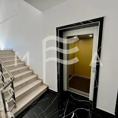 Florida,519 Apartment Durres