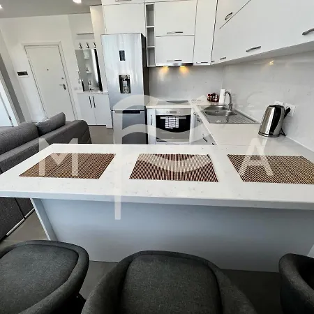 Apartment Florida,519 *
