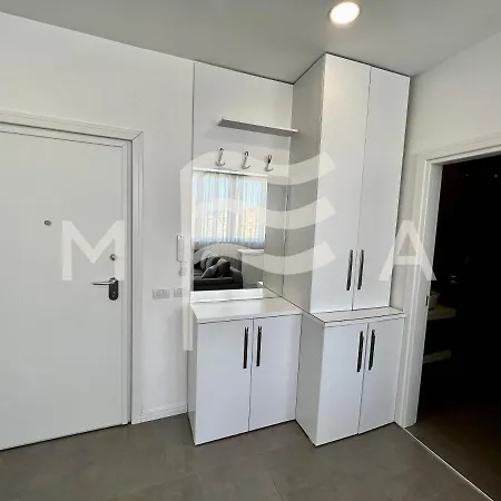 Florida,519 Apartment